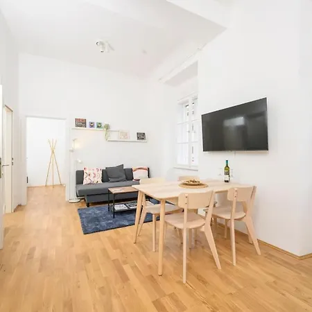 Anna And Friends First Floor Apartment Graz Exterior photo
