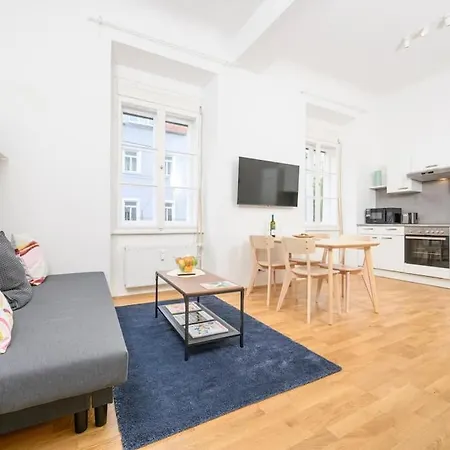 Anna And Friends First Floor Apartment Graz Exterior photo